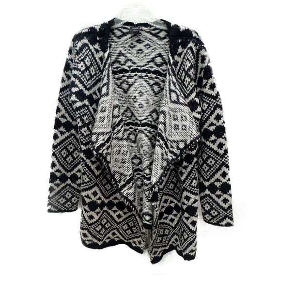 NWT Cliche’ chunky black white open cardigan sweater ❤️ - Picture 2 of 6